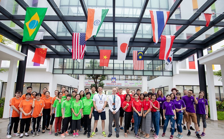 dong phuc truong quoc te ParkCity ha noi (ISPH)